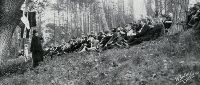 Otto Böckel spricht zu seinen Anhängern